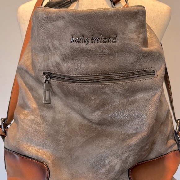 Kathy Ireland faux leather backpack - Picture 6 of 16